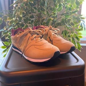 Tan new balance